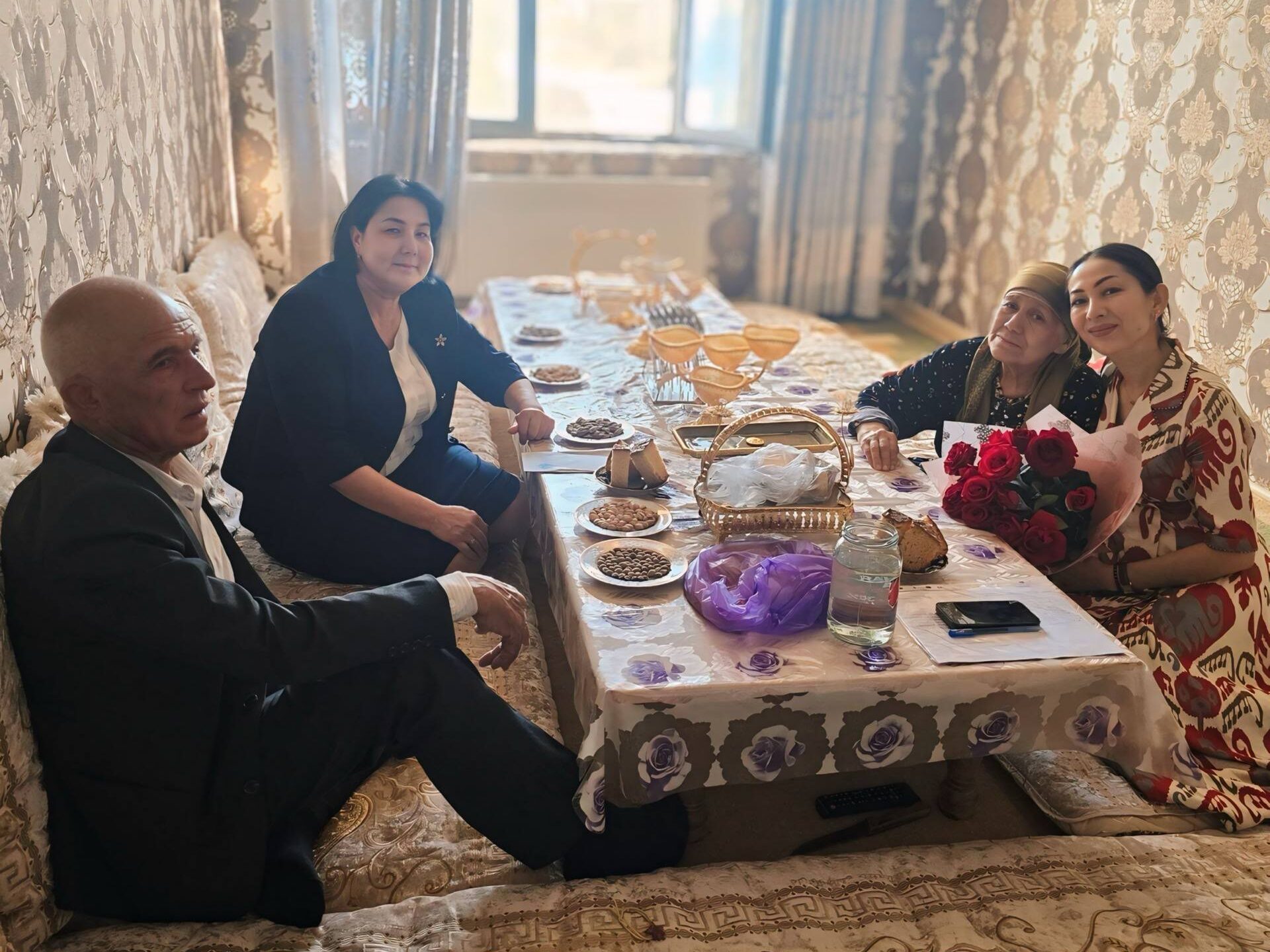 Инсон қадри – меҳр билан улуғ: Шаҳрисабзда фахрий устозлар эъзозланди